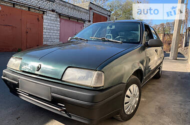 Седан Renault 19 1990 в 