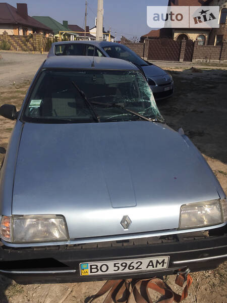 Седан Renault 19 1991 в Ровно