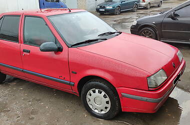 Хэтчбек Renault 19 1990 в Херсоне