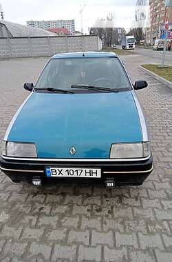 Седан Renault 19 1992 в Хмельницком