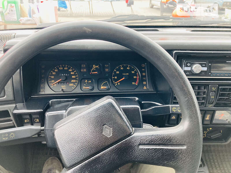 Хэтчбек Renault 19 1990 в Кременчуге