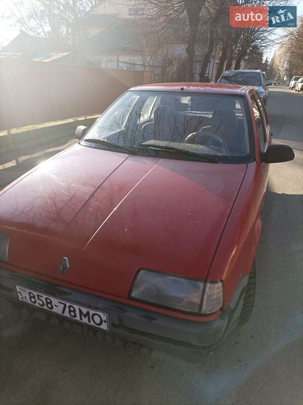 Хэтчбек Renault 19 1990 в Черновцах фото 3 Хэтчбек Renault 19 1990 в Черновцах