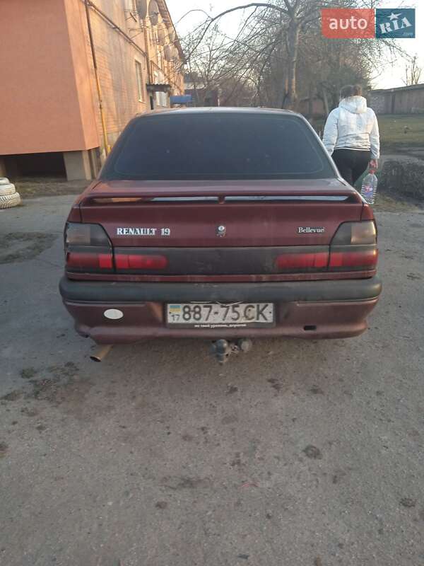 Седан Renault 19 1994 в Шишаки