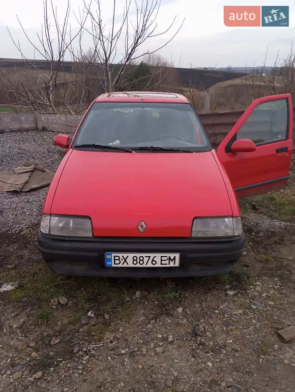 Renault 19