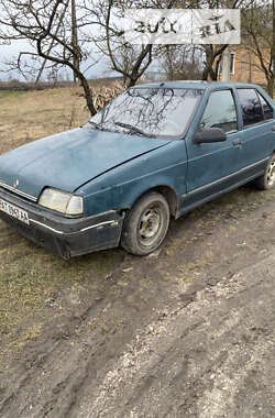 Седан Renault 19 1992 в Золочеве