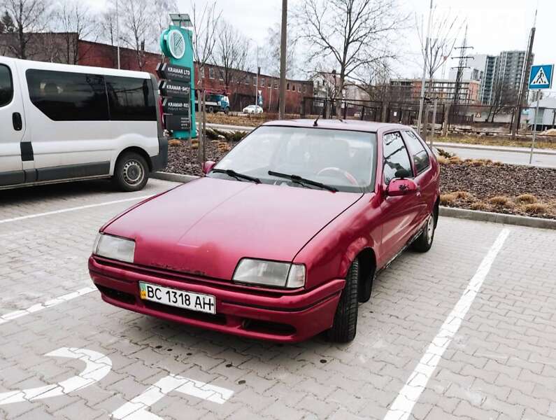Седан Renault 19 1991 в Львові