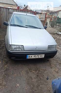 Хетчбек Renault 19 1990 в Харкові