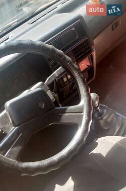 Хетчбек Renault 19 1989 в Хусті