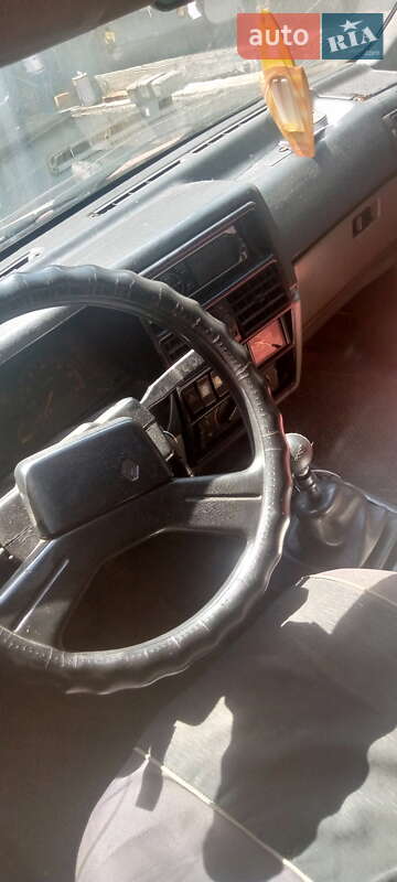 Хэтчбек Renault 19 1989 в Хусте