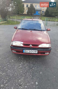 Седан Renault 19 1998 в Полонном