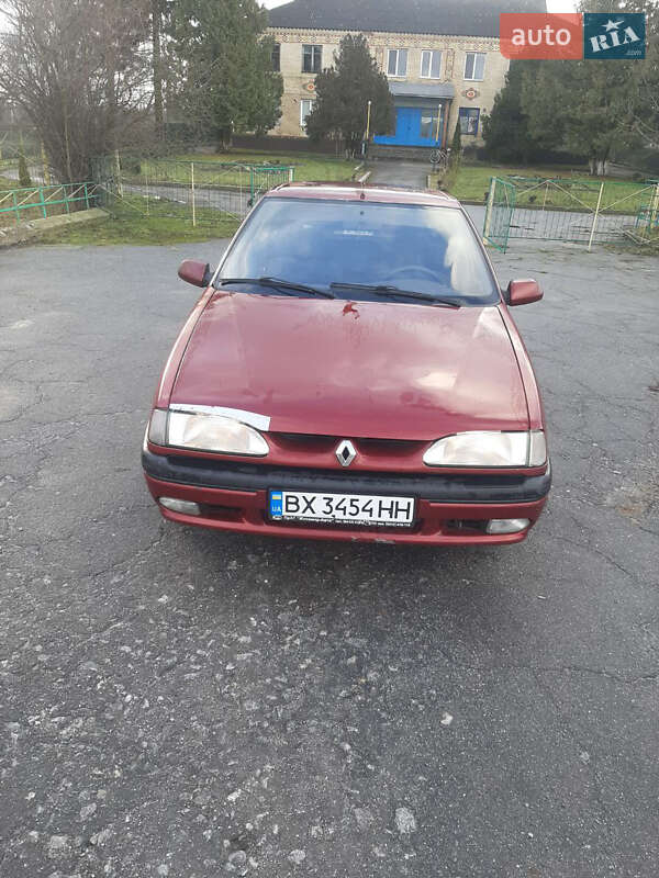 Седан Renault 19 1998 в Полонному