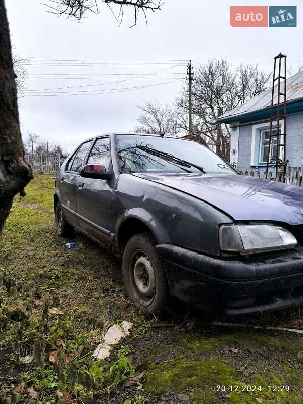 Хетчбек Renault 19 1992 в 