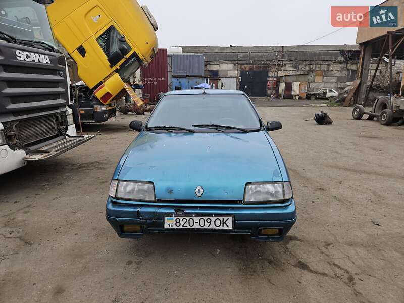 Хэтчбек Renault 19 1989 в Одессе