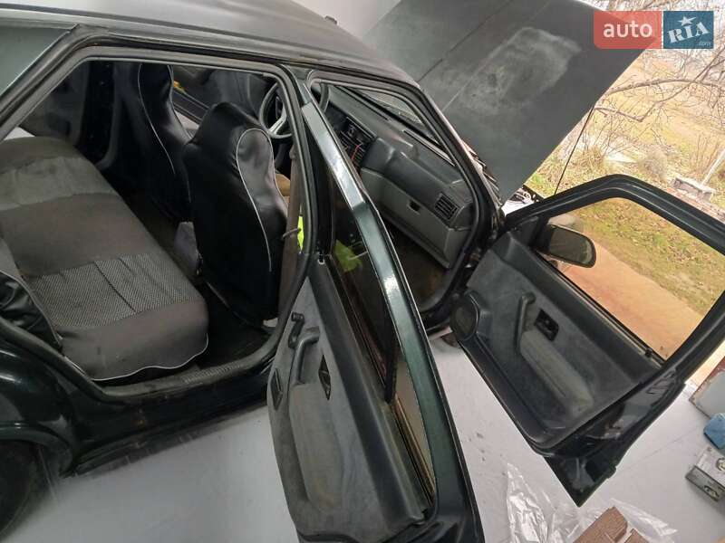 Хэтчбек Renault 19 1991 в Вараше