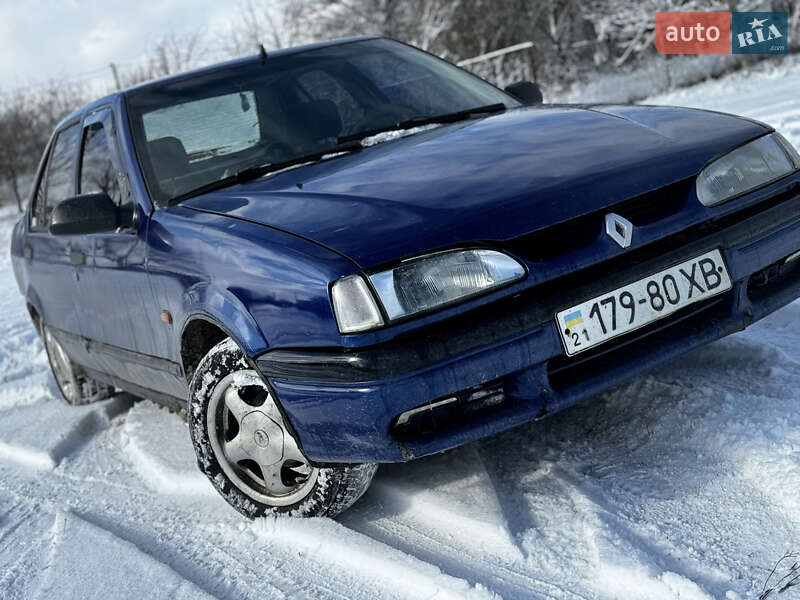 Седан Renault 19 1995 в Новой Водолаге