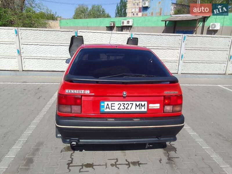 Renault 19 1989