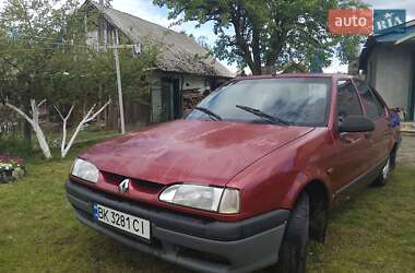 Седан Renault 19 1998 в Сарнах