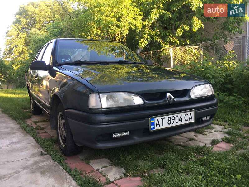 Седан Renault 19 1992 в 