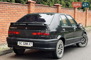 Хэтчбек Renault 19 1995 в 