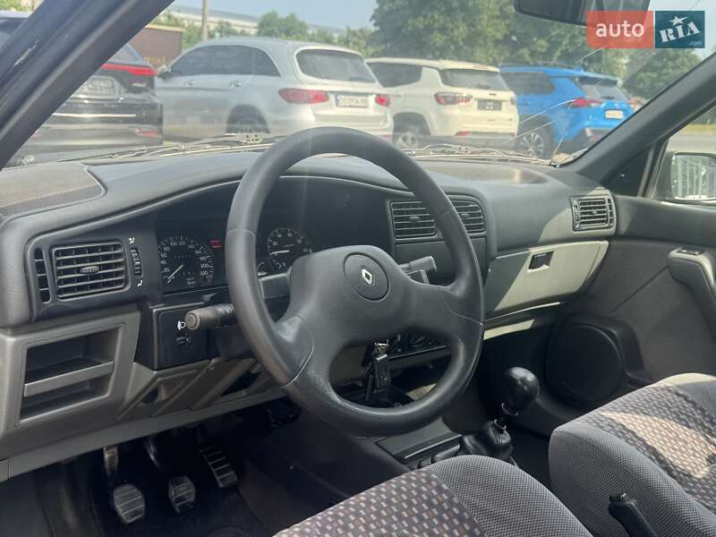 Хетчбек Renault 19 1993 в Одесі