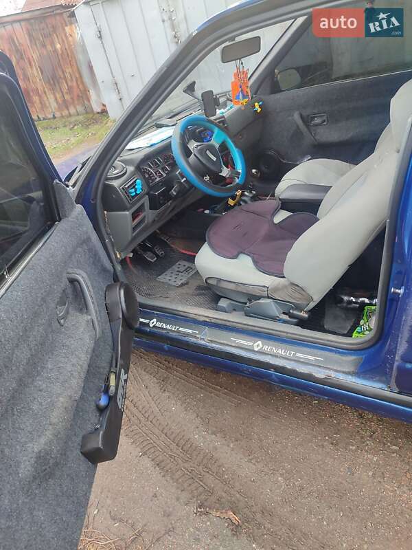 Хетчбек Renault 19 1989 в Дніпрі фото 9 Хетчбек Renault 19 1989 в Дніпрі