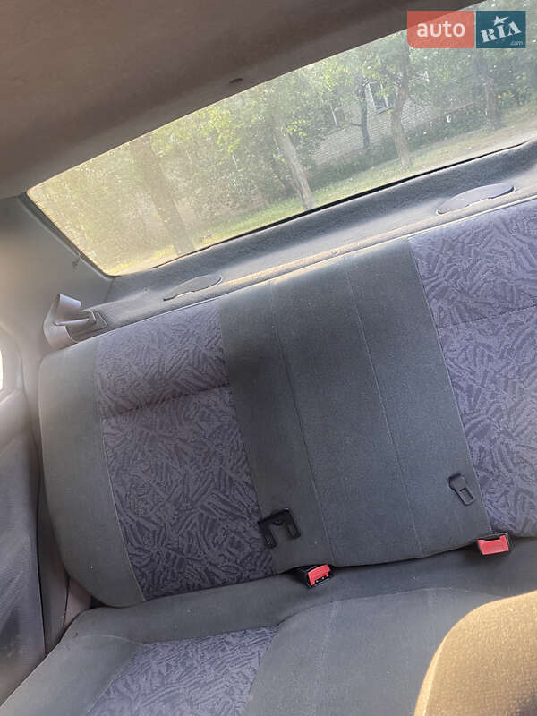 Седан Renault 19 1998 в Харькове