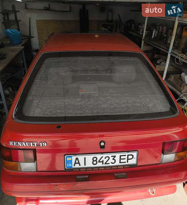 Хэтчбек Renault 19 1989 в Тетиеве