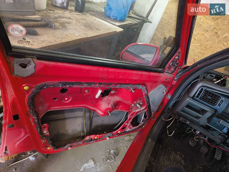 Хэтчбек Renault 19 1989 в Тетиеве