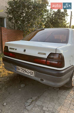 Седан Renault 19 1996 в Измаиле