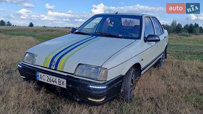Седан Renault 19 1991 в Зарічному