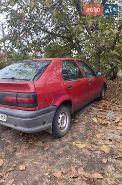 Хэтчбек Renault 19 1995 в 