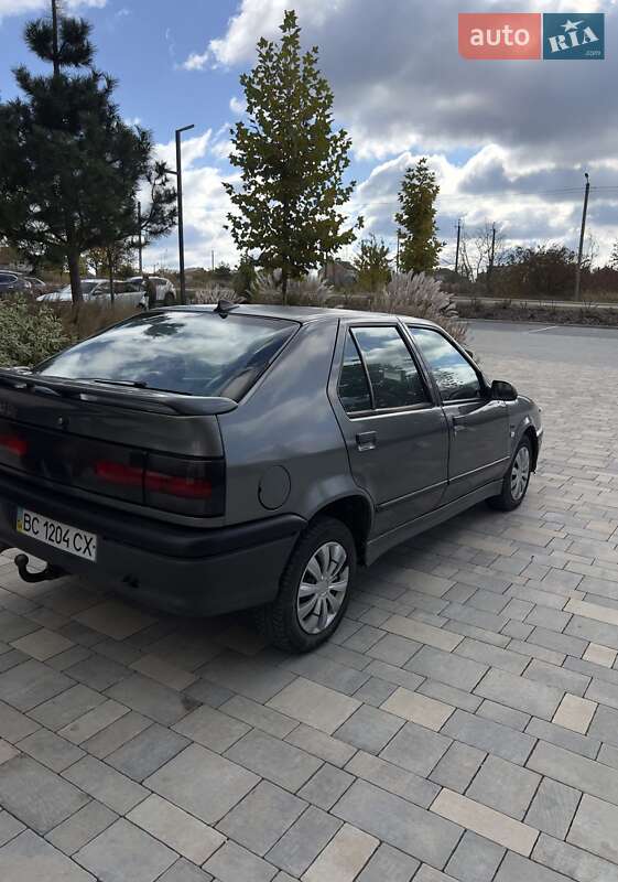 Хэтчбек Renault 19 1994 в Пустомытах фото 5 Хэтчбек Renault 19 1994 в Пустомытах