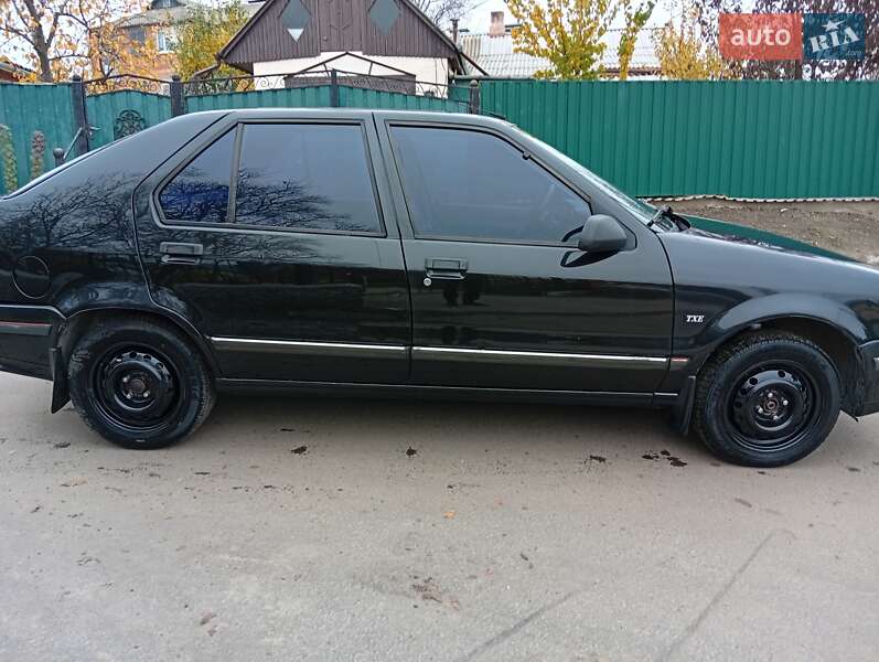 Хэтчбек Renault 19 1991 в Полтаве фото 5 Хэтчбек Renault 19 1991 в Полтаве