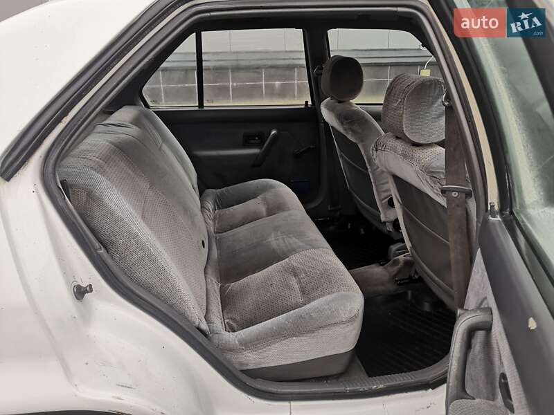 Хетчбек Renault 19 1991 в Здолбуніві фото 12 Хетчбек Renault 19 1991 в Здолбуніві