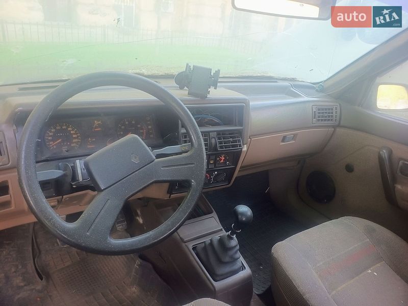 Седан Renault 19 1991 в Одесі