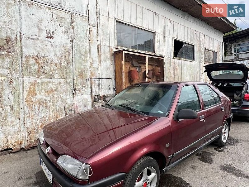 Хэтчбек Renault 19 1993 в Киеве