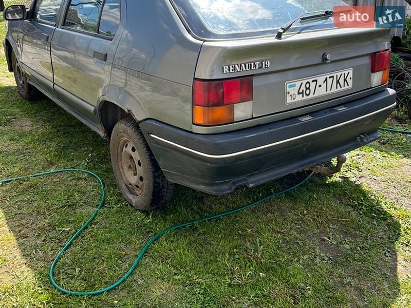 Хетчбек Renault 19 1989 в Костопілі