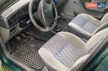 Седан Renault 19 1999 в Рівному