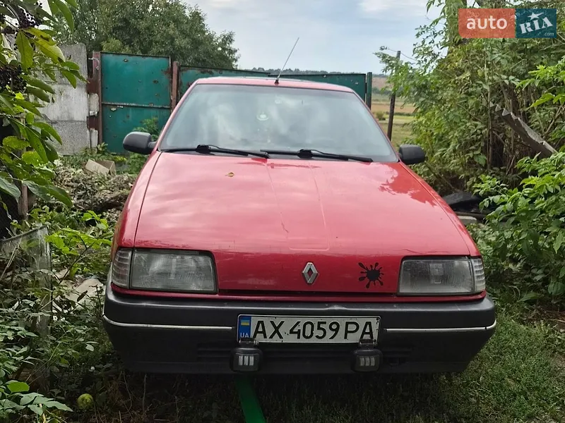 Renault 19
