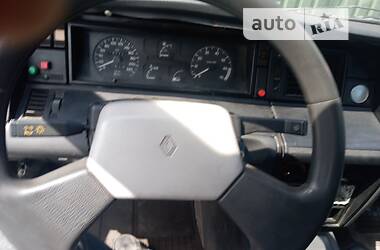 Лифтбек Renault 21 1990 в Хмельницком