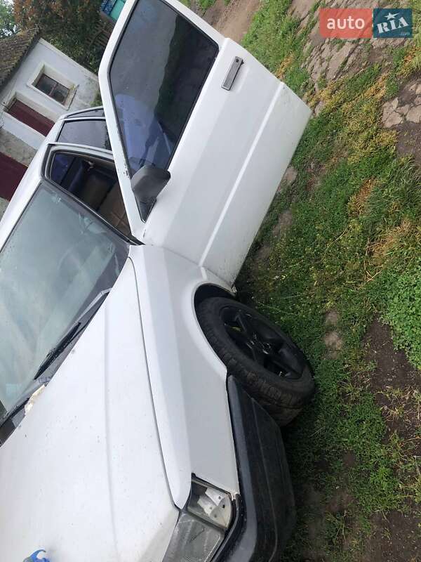 Седан Renault 21 1989 в Вознесенську