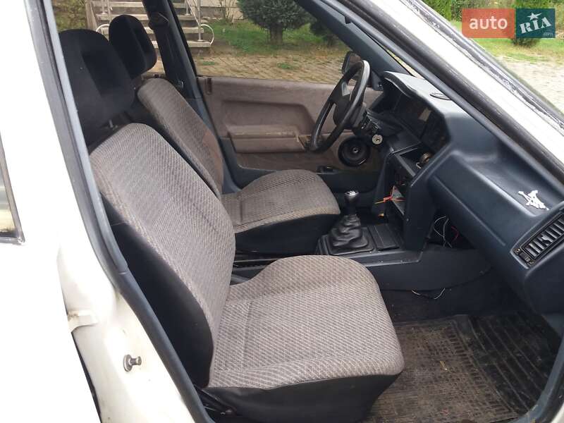 Хэтчбек Renault 21 1989 в Калуше