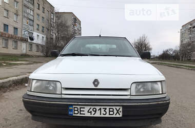 Хетчбек Renault 21 1990 в Первомайську