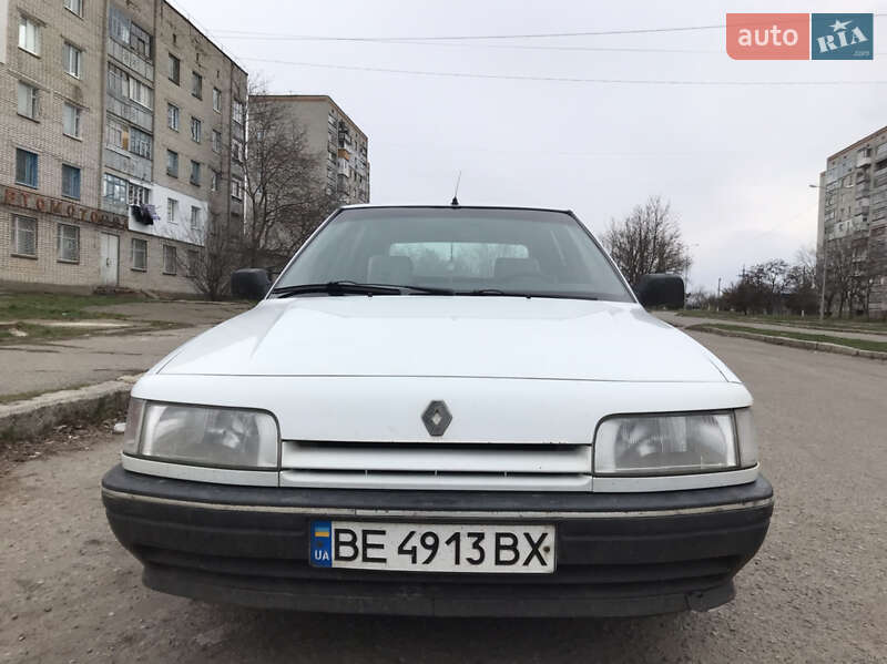 Renault 21 1990