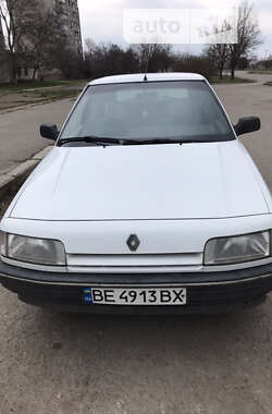 Хэтчбек Renault 21 1990 в Первомайске