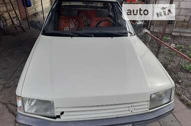 Седан Renault 21 1988 в Василькове