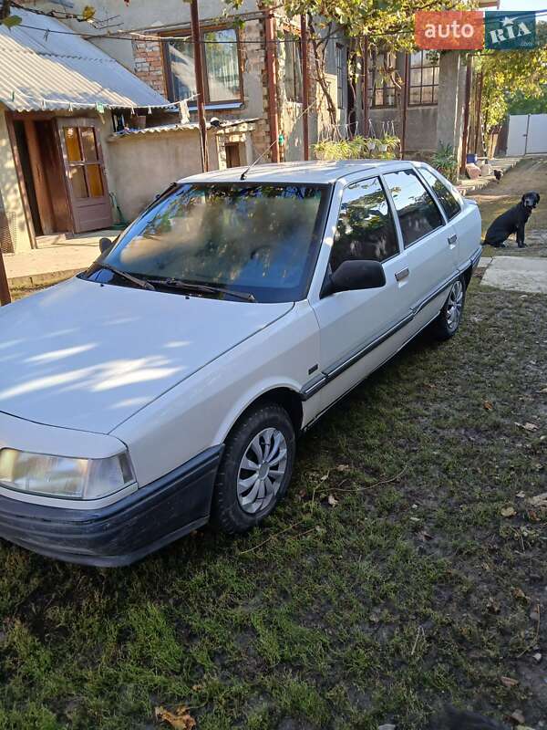 Хэтчбек Renault 21 1990 в Ракошине