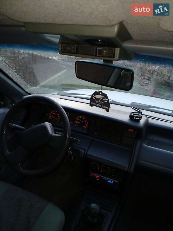 Хэтчбек Renault 21 1990 в Ракошине