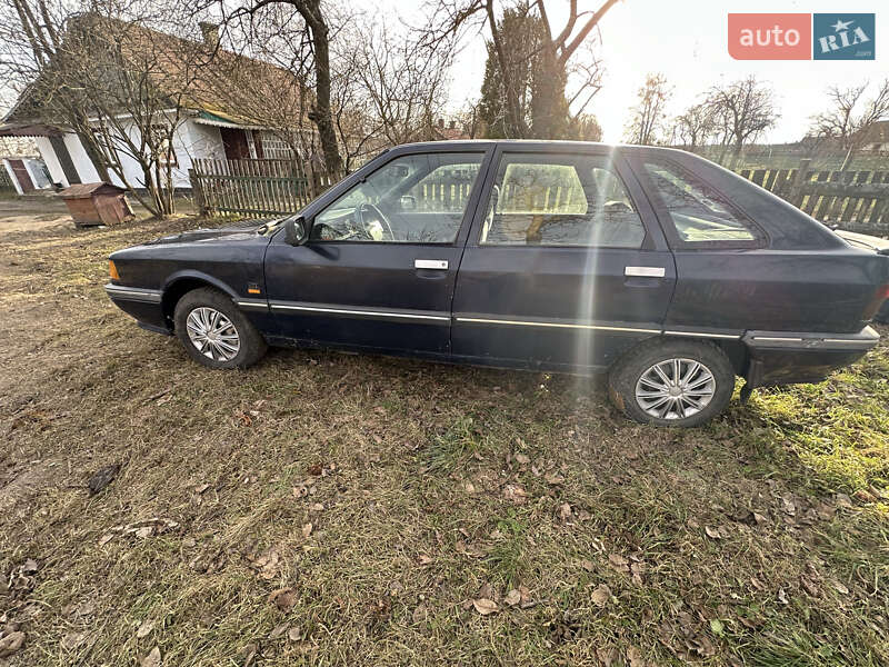 Хэтчбек Renault 21 1990 в Березному фото 7 Хэтчбек Renault 21 1990 в Березному