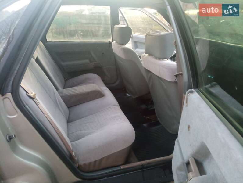 Седан Renault 21 1988 в Радивилове